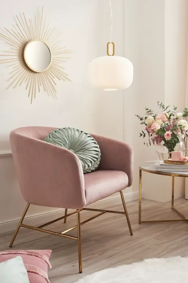 Warmth and Elegance in Gold and Pink