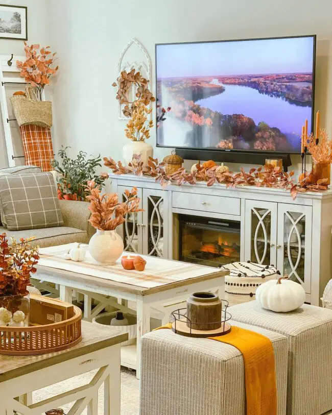 Autumn-Inspired TV Room Decor