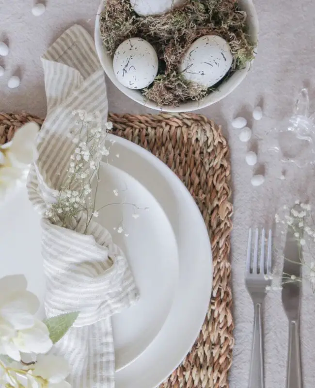 Charming Easter Dining Arrangement Ideas