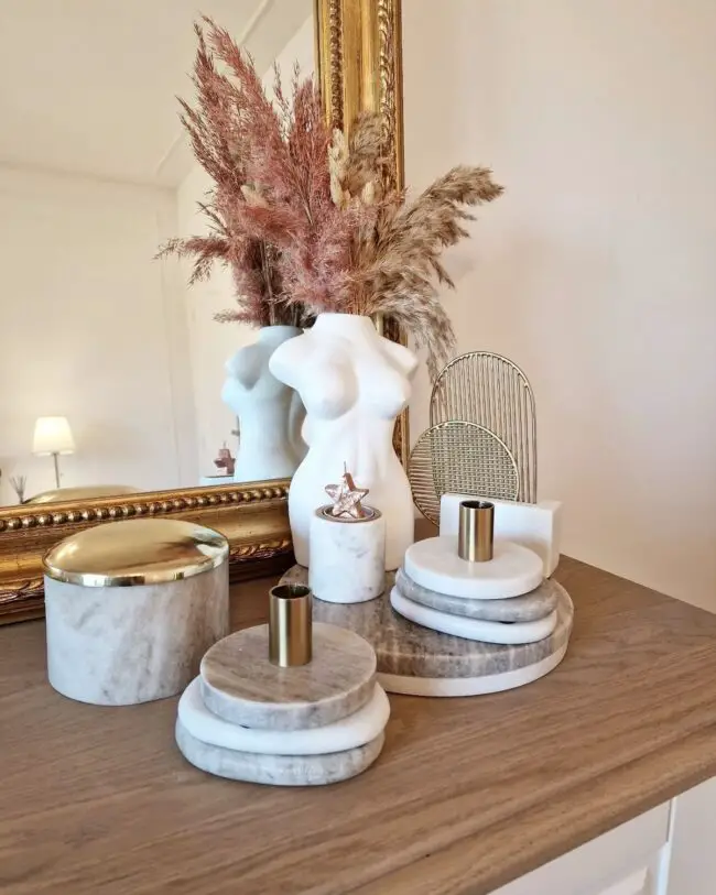 Creative Marble Vanity Styling