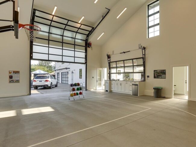 Sleek Sports Garage with Court Space