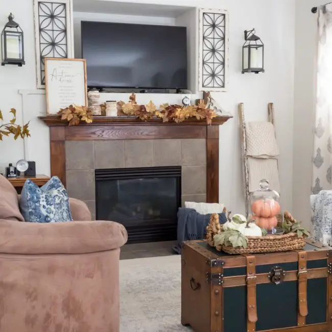 Cozy Living Room with Autumn Touches