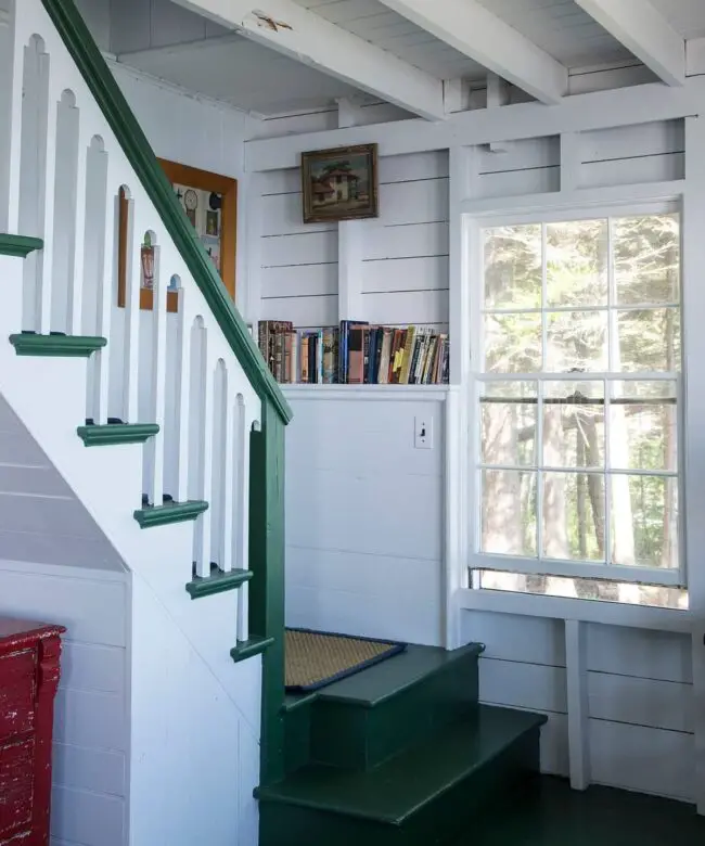 Rustic Farmhouse Staircase Design