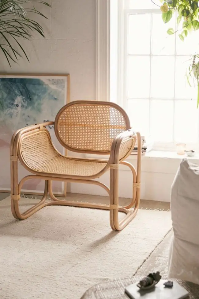 Rattan’s Soft Touch in Bright Spaces