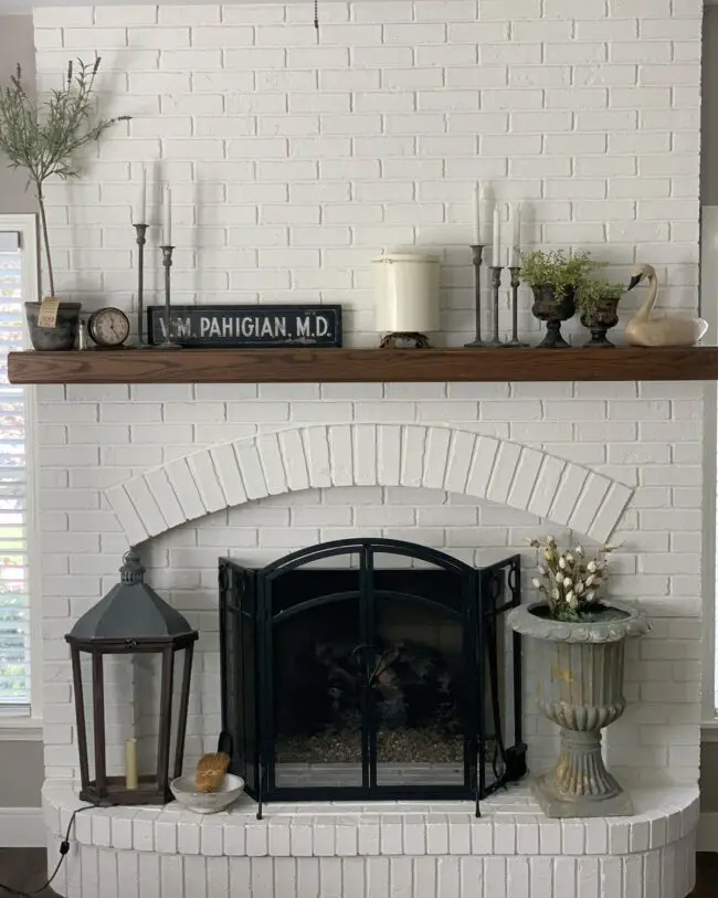 Simple Classic Farmhouse Mantle