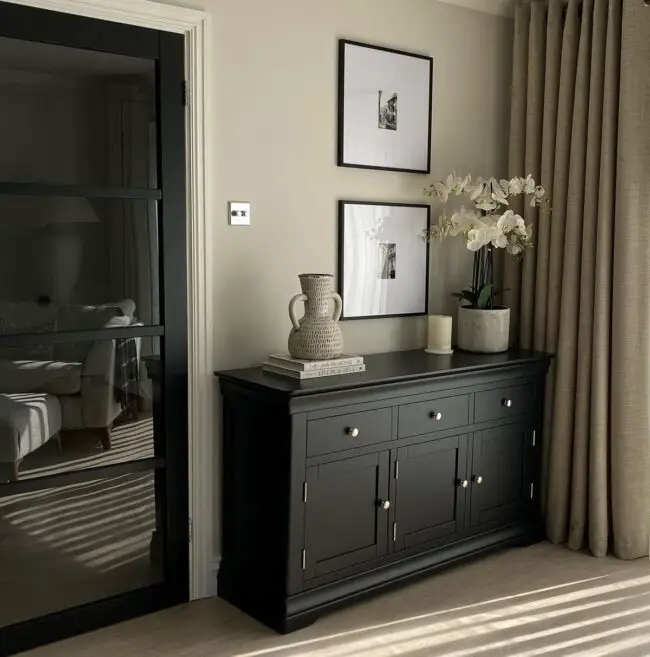 Refined Black and Neutral Accents