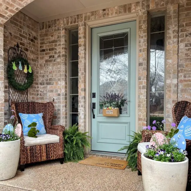 Cozy Porch Retreat to Welcome All