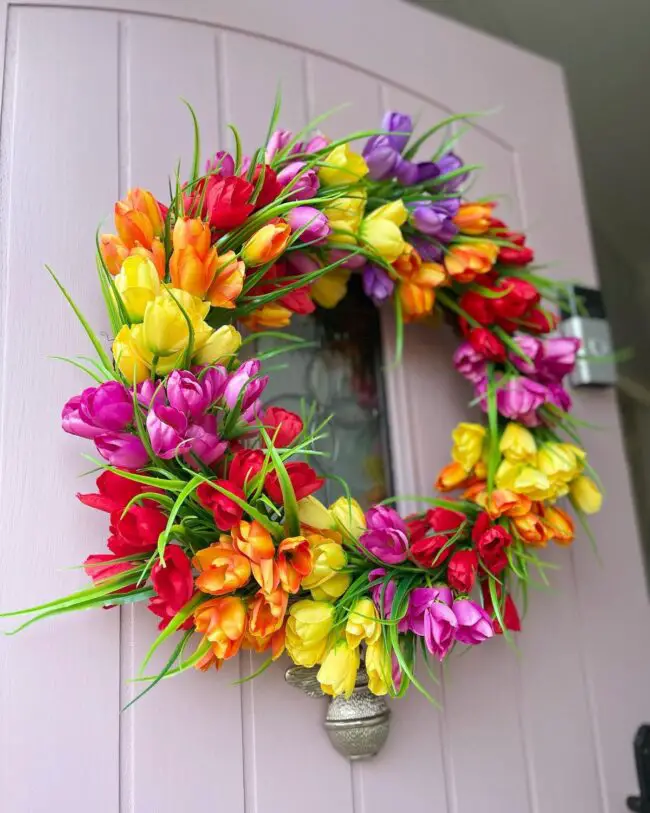 Striking Tulip Wreath in Rich Colors