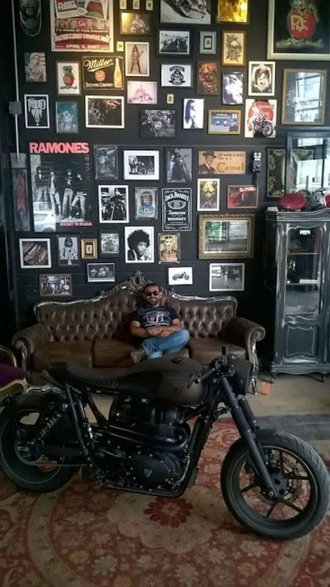 Biker-Themed Relaxation Spot