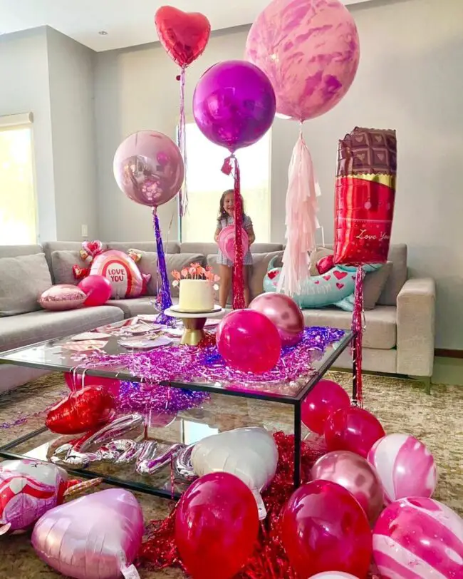 Striking Valentine's Day Balloon Arrangement