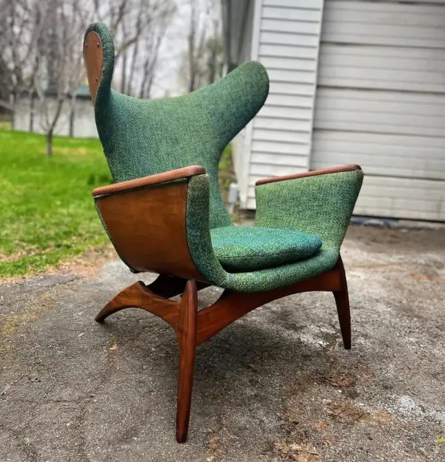 Mid-Century Majesty with Green Accents