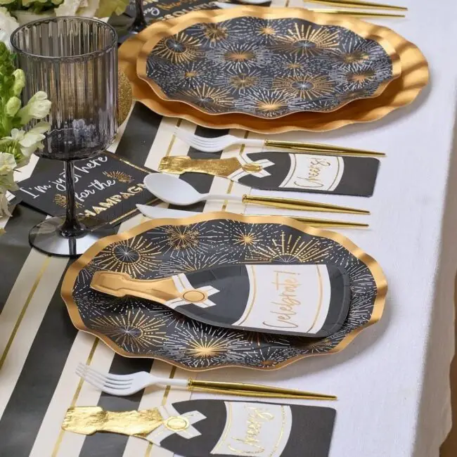 Fireworks-Inspired Table Setting