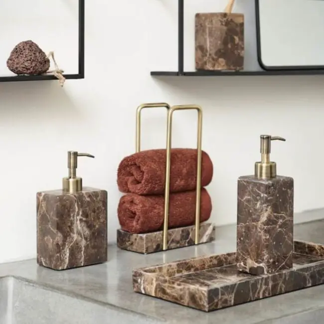 Luxurious Marble Bathroom Pieces