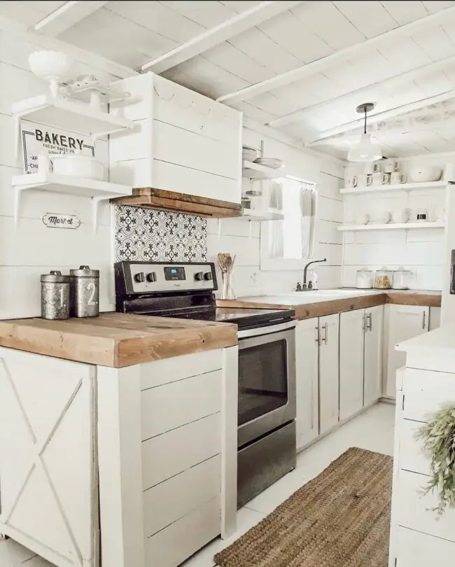 Rustic Farmhouse Kitchen with Modern Appliances