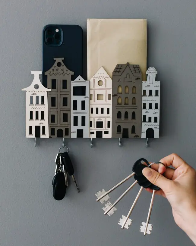 Urban Landscape-Inspired Key Holder