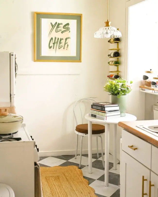 Minimalist Kitchen Corner with Bistro Feel